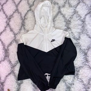 Nike cropped windbreaker